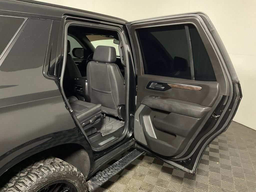 Used 2025 Chevrolet Tahoe Z71 w/ Comfort Package image 33