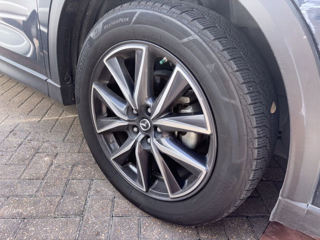 Used 2018 MAZDA CX-5 Touring image 10