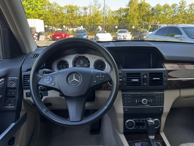 Used 2012 Mercedes-Benz GLK 350 4MATIC image 30