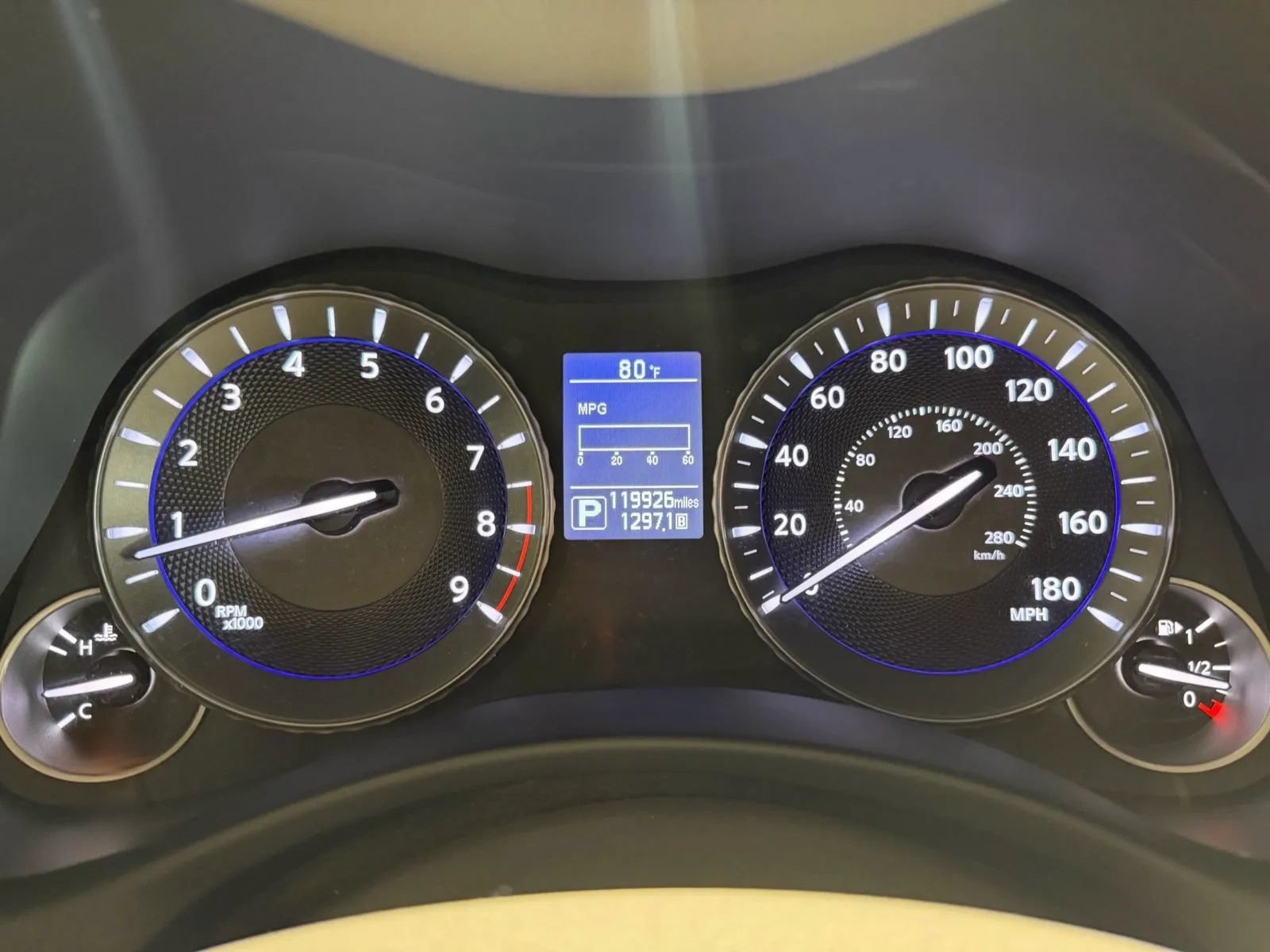 Used 2015 INFINITI Q70 3.7 AWD/4WD image 14