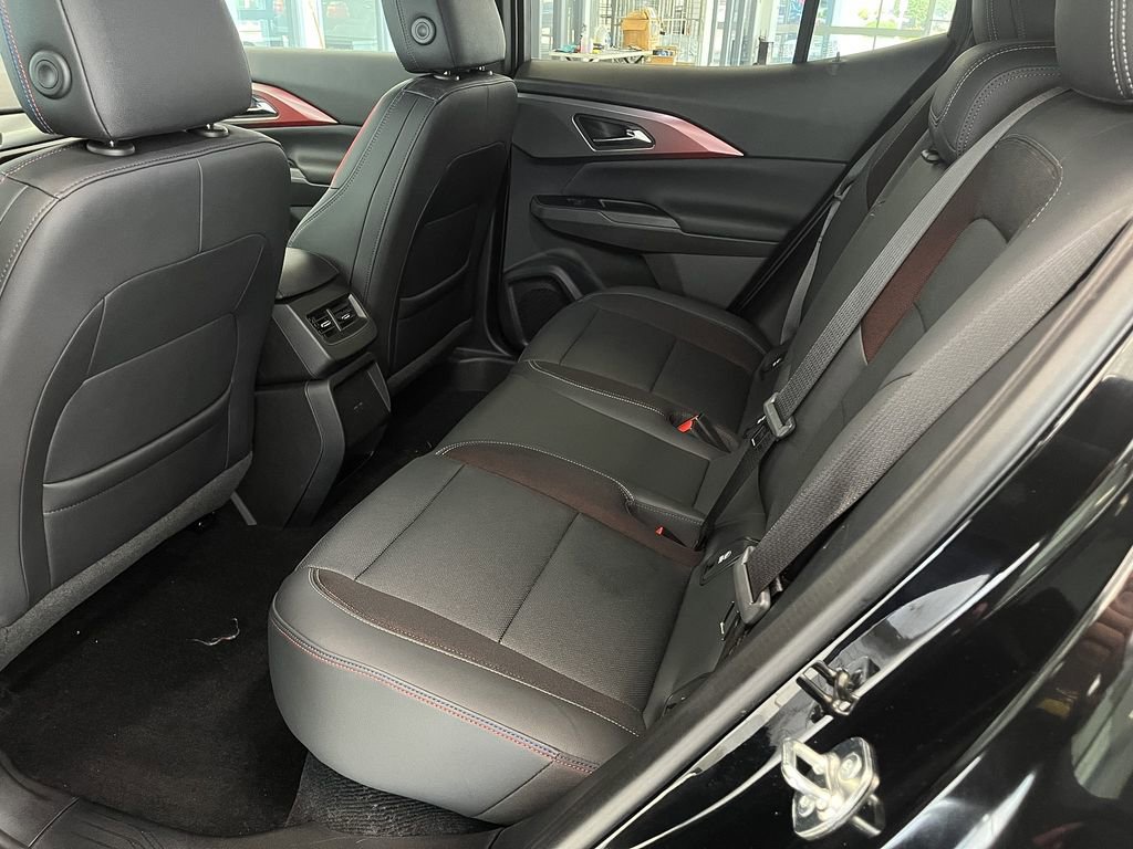 Certified 2024 Chevrolet Equinox EV RS image 30