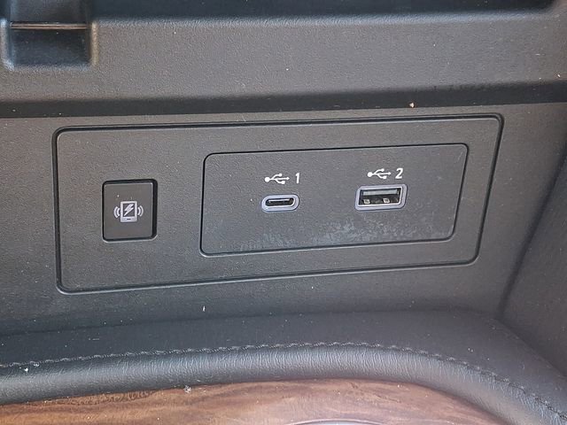 Used 2024 Nissan Armada SL w/ Captain's Chairs Package image 28