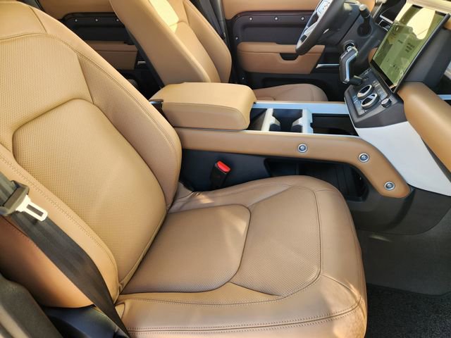 Used 2026 Land Rover Defender 110 S image 10