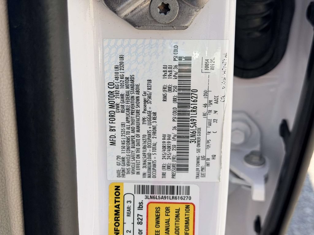 Used 2020 Lincoln MKZ w/ Convenience Package FWD image 26