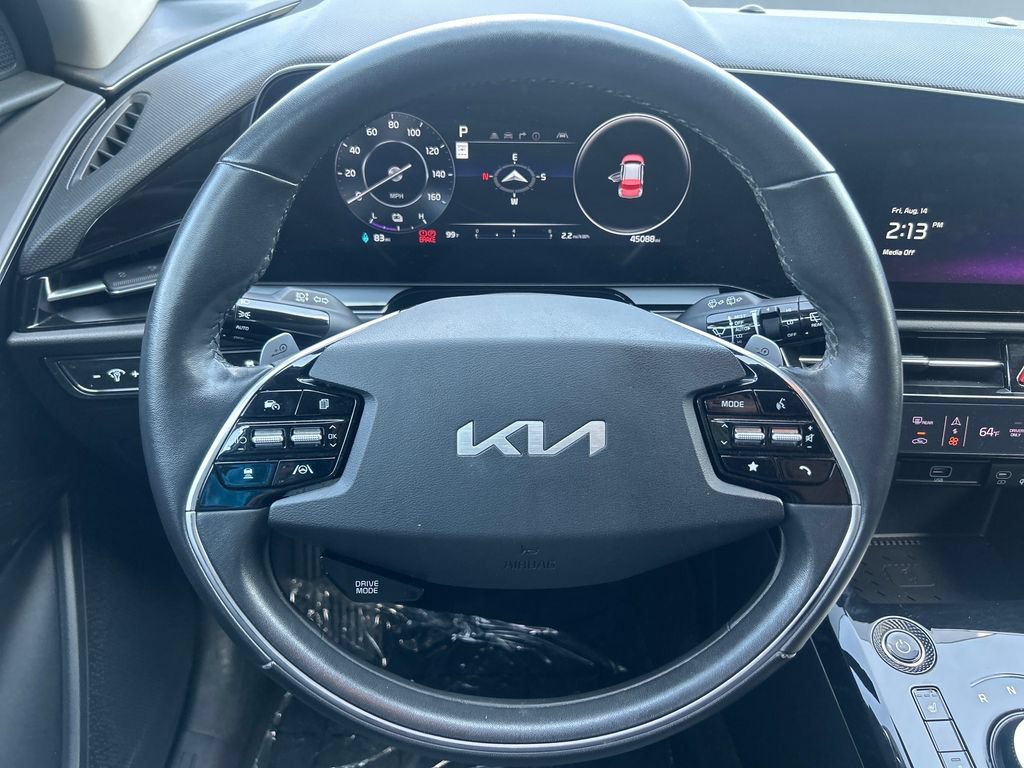 Used 2023 Kia Niro Wind w/ Wind Preserve Package FWD image 17