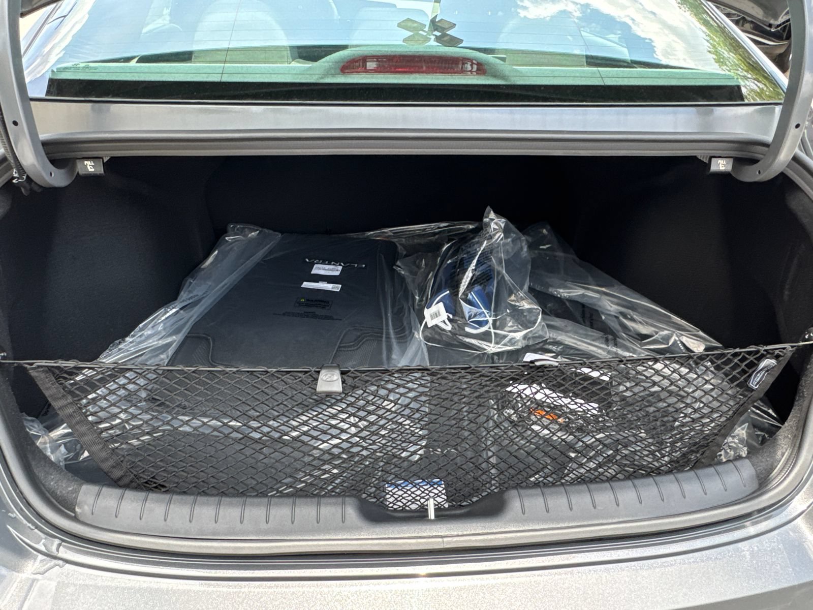 Certified 2025 Hyundai Elantra Sport FWD image 18