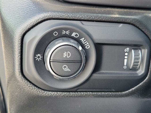 Used 2023 Jeep Gladiator Sport AWD/4WD image 30