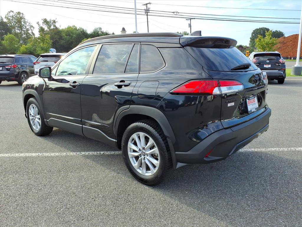 Used 2023 Toyota Corolla Cross LE w/ Moonroof Package AWD/4WD image 13