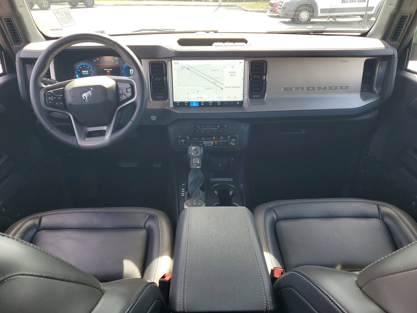 Certified 2025 Ford Bronco Outer Banks AWD/4WD image 13
