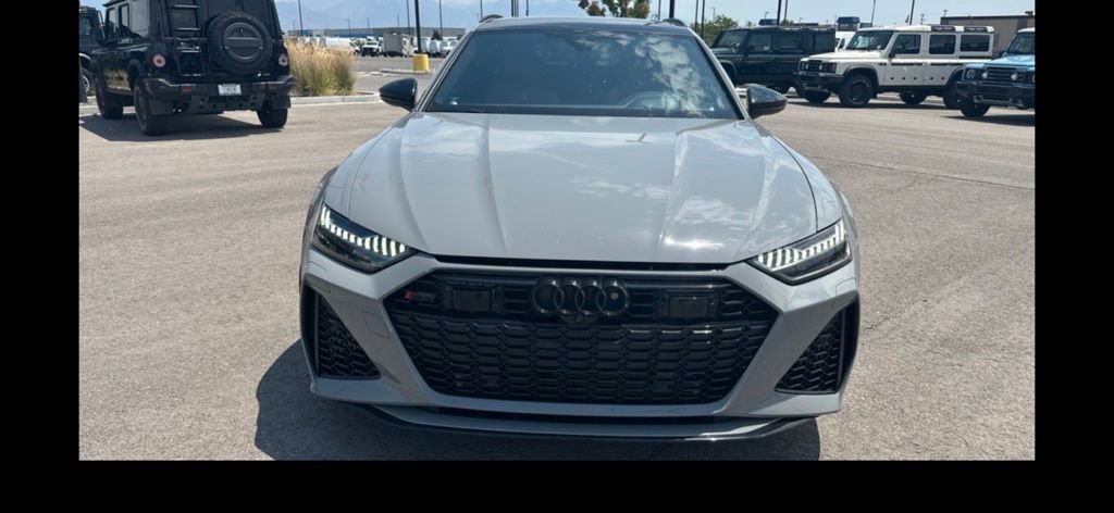 Used 2022 Audi RS 6 AWD/4WD image 4