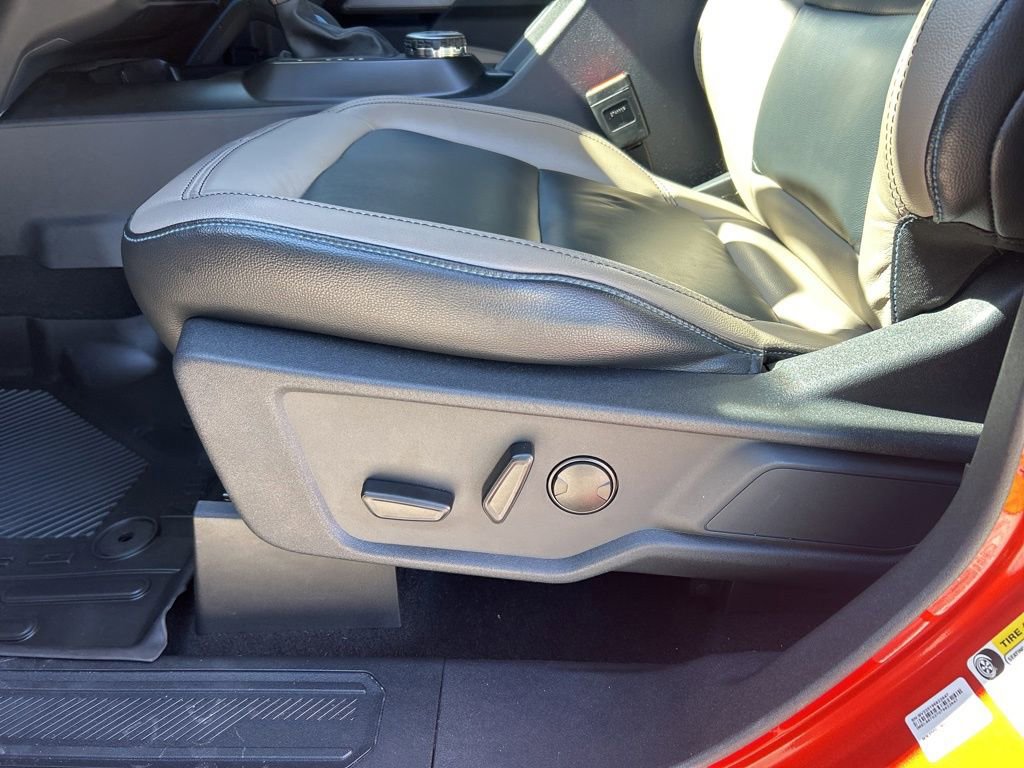 Used 2023 Ford Bronco Wildtrak image 16