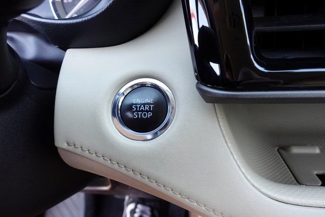 Used 2022 Toyota Highlander Limited image 21