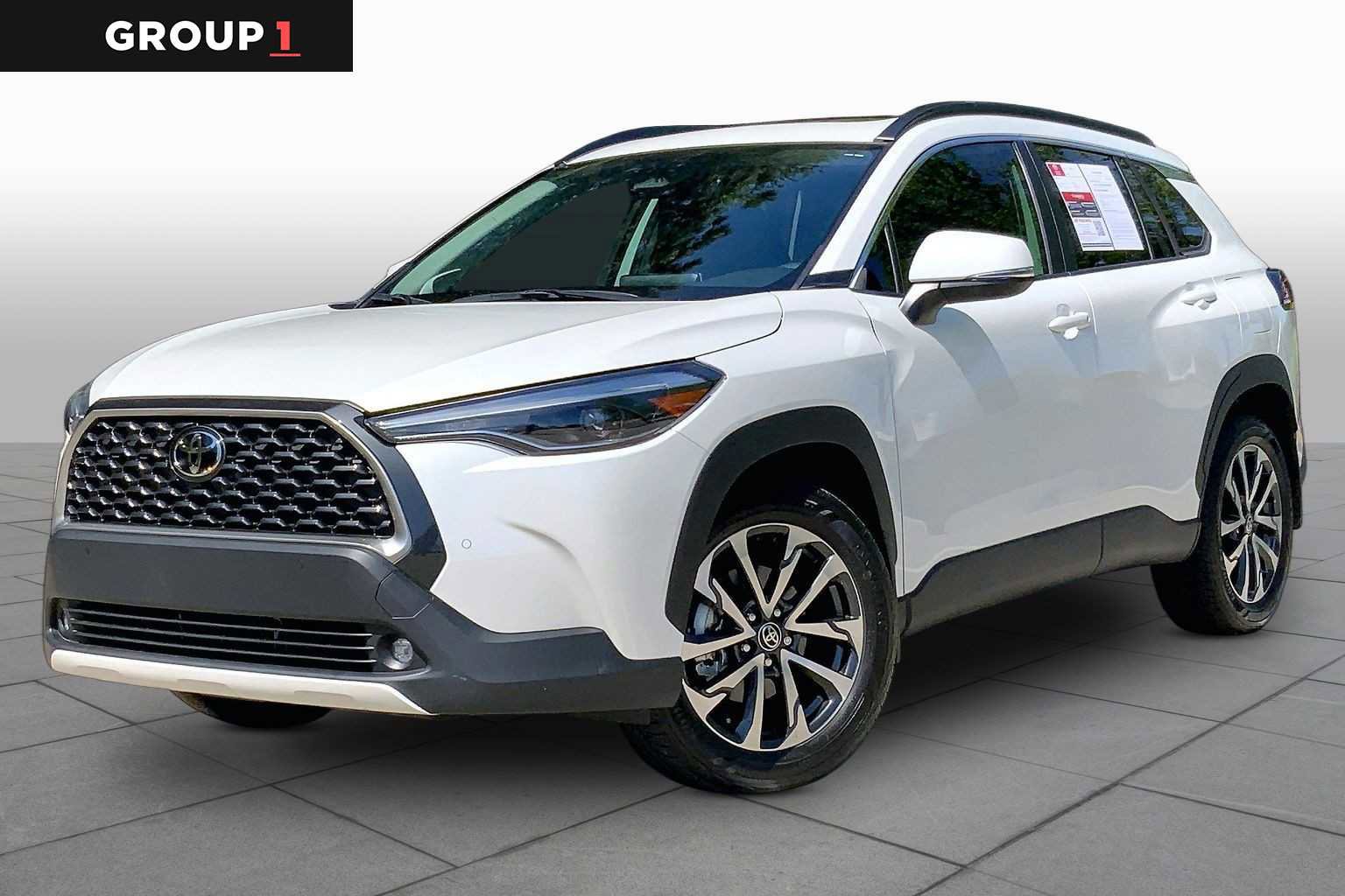 Used 2023 Toyota Corolla Cross XLE w/ Convenience Package image 1