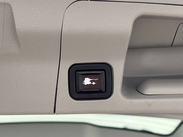 Used 2022 GMC Acadia SLT w/ Technology Package AWD/4WD image 28