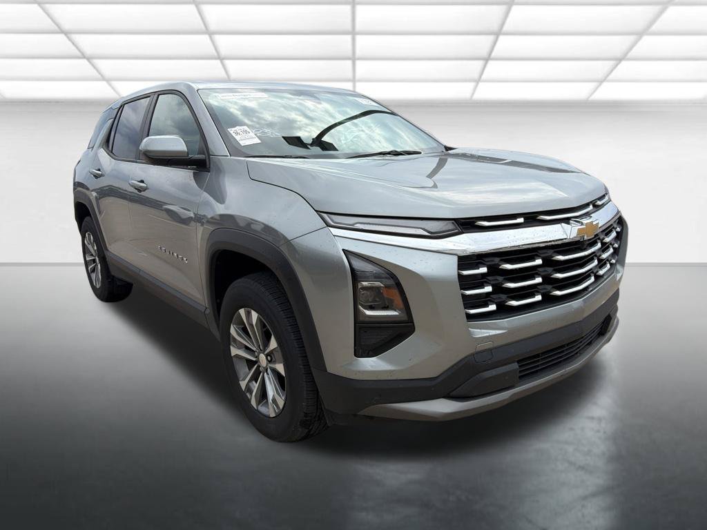 Used 2026 Chevrolet Equinox LT FWD image 1
