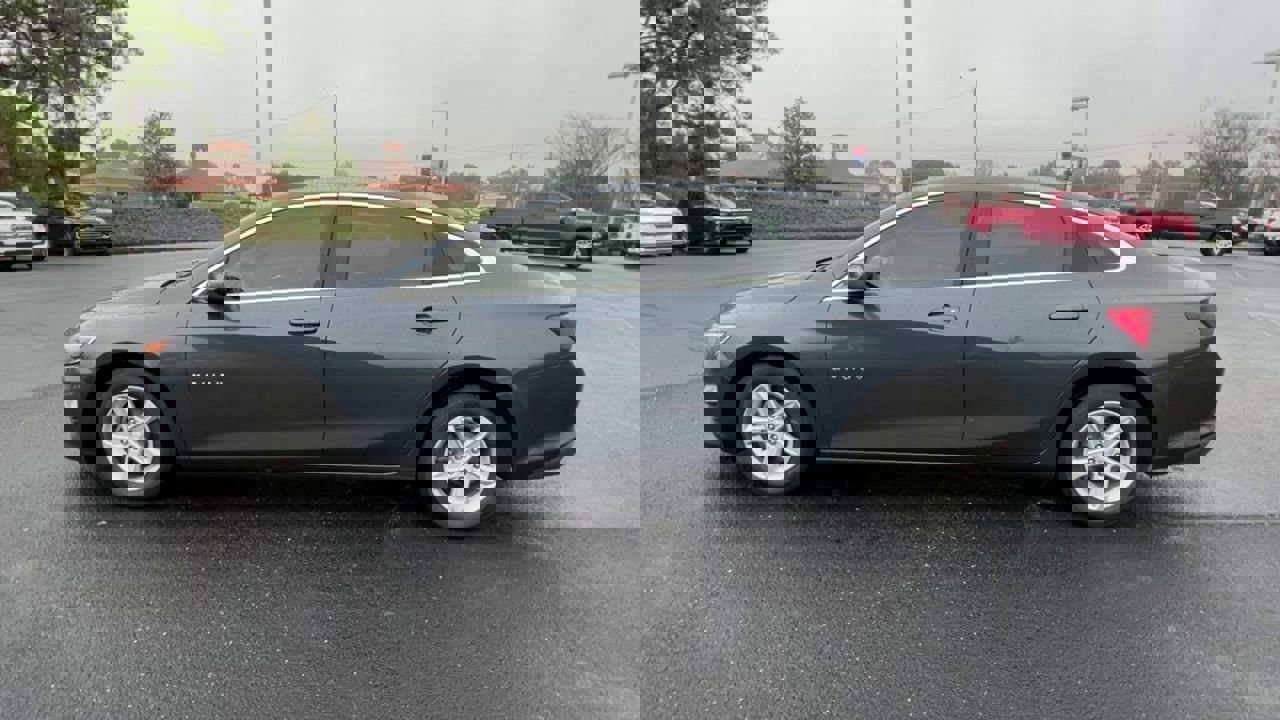 Used 2020 Chevrolet Malibu LS w/ Driver Confidence Package II image 5