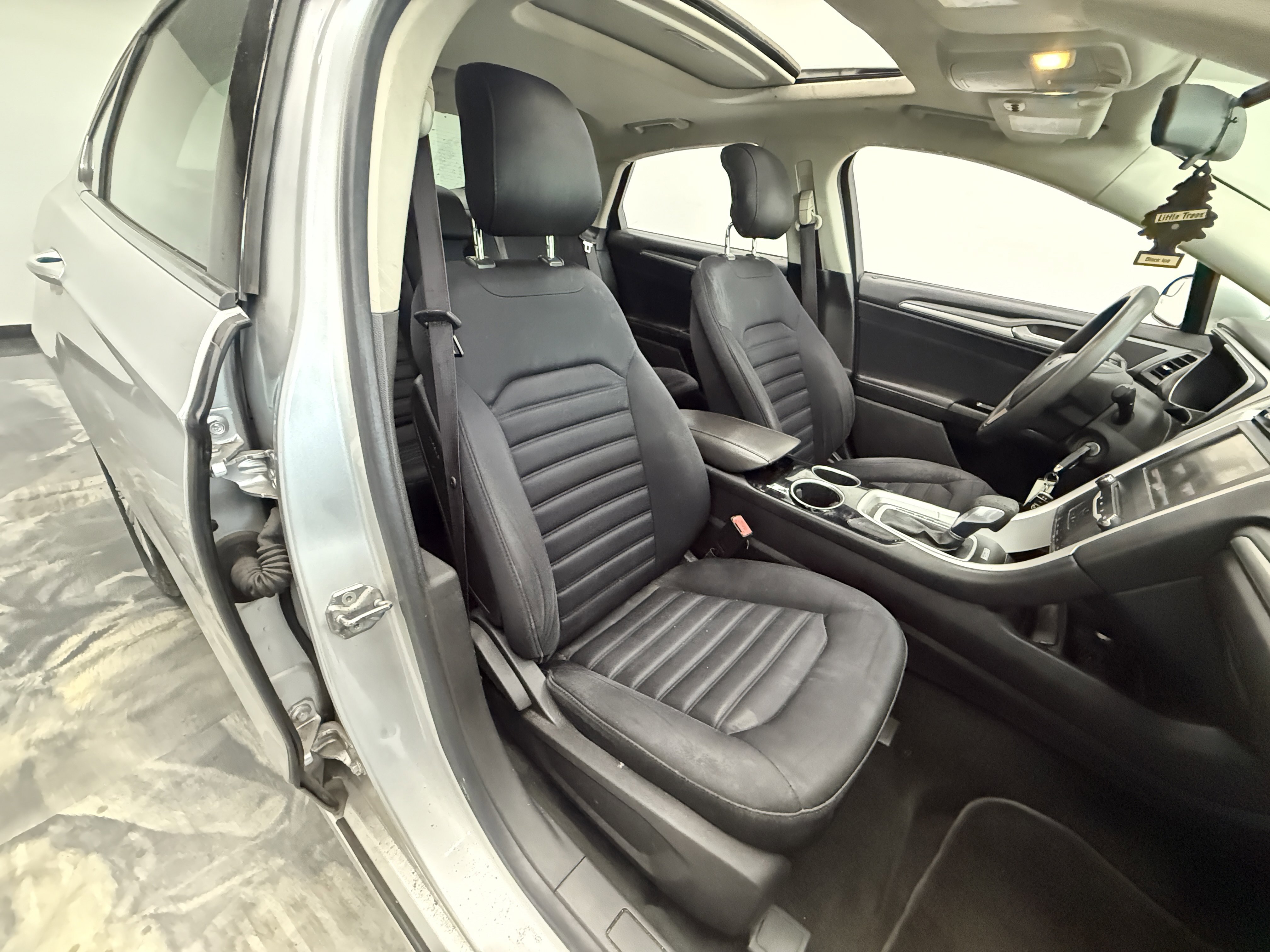 Used 2013 Ford Fusion SE image 19