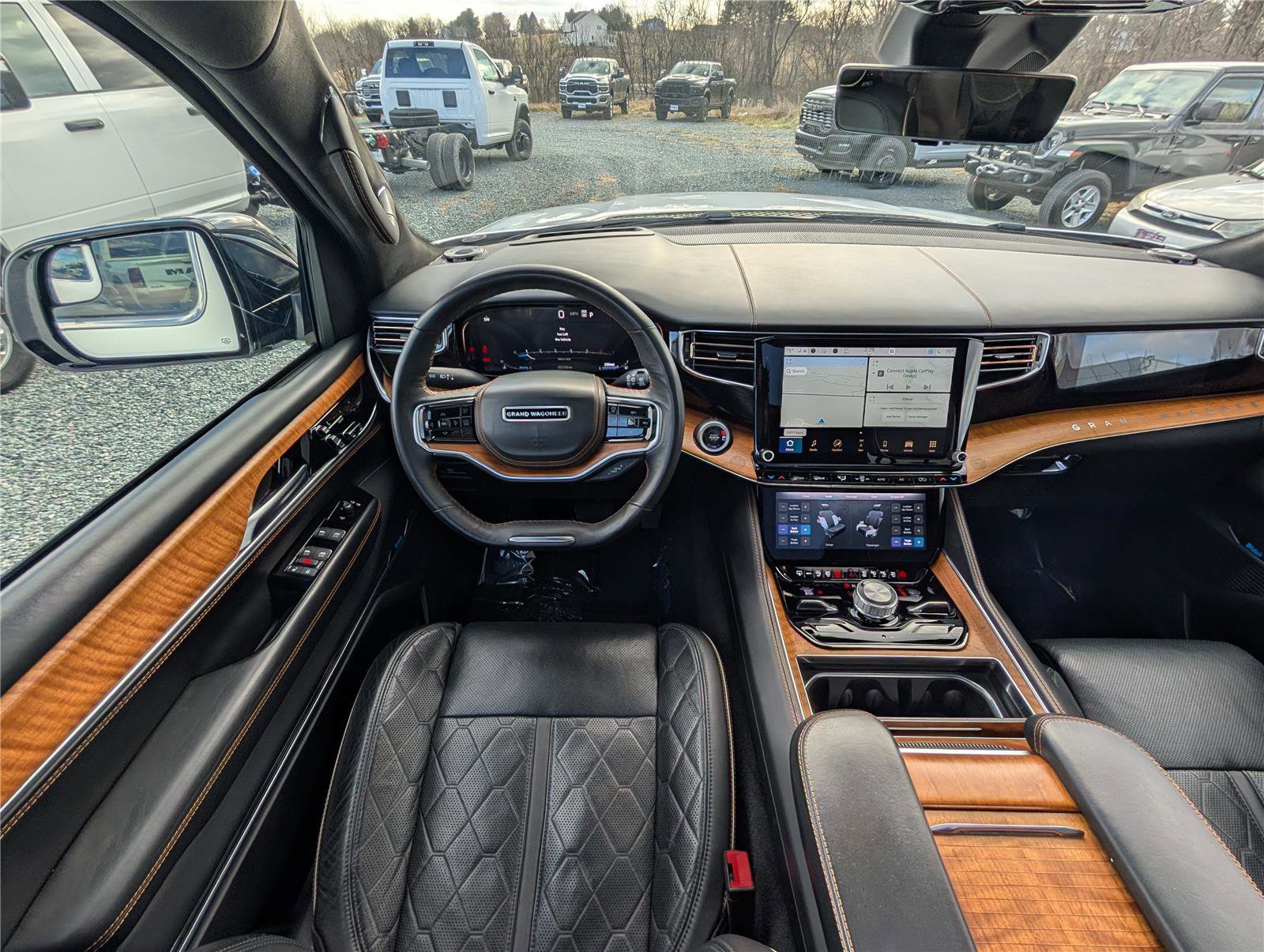 Used 2024 Jeep Grand Wagoneer L Series III image 18