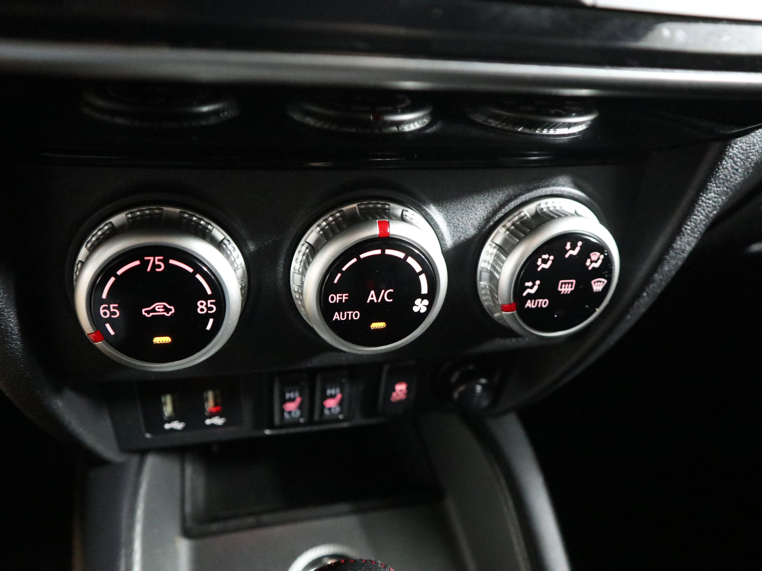 Used 2024 Mitsubishi Outlander Sport AWD image 32