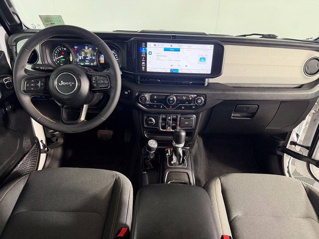 Used 2024 Jeep Wrangler Unlimited AWD/4WD image 13