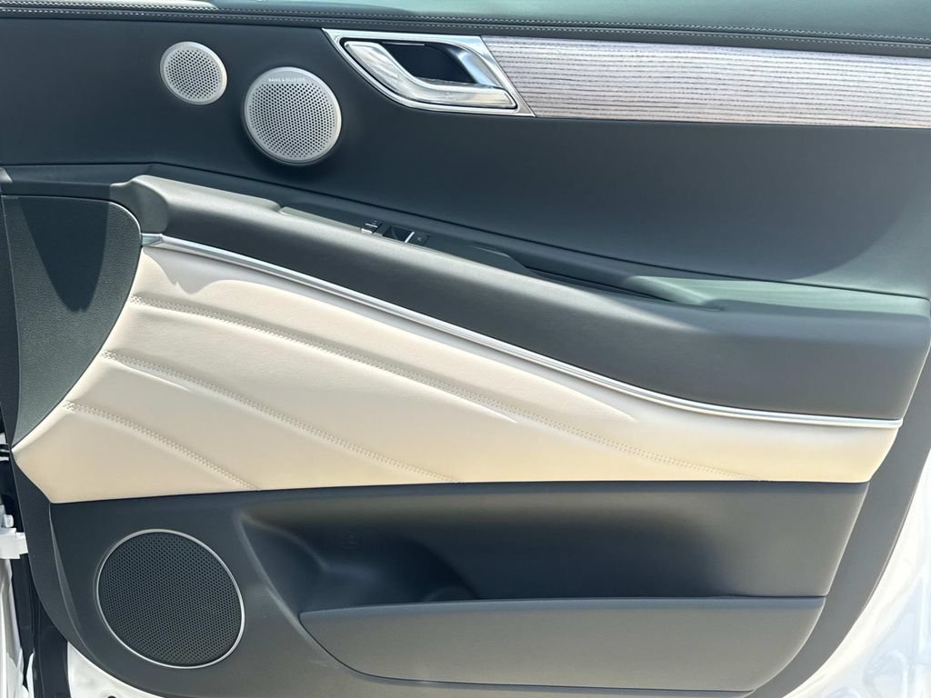 New 2026 Genesis GV80 3.5T Prestige AWD/4WD image 16