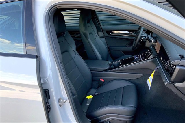 New 2026 Porsche Panamera 4 image 24