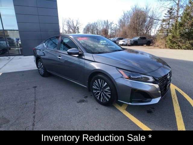 Certified 2024 Nissan Altima 2.5 SV w/ SV Premium Package image 10