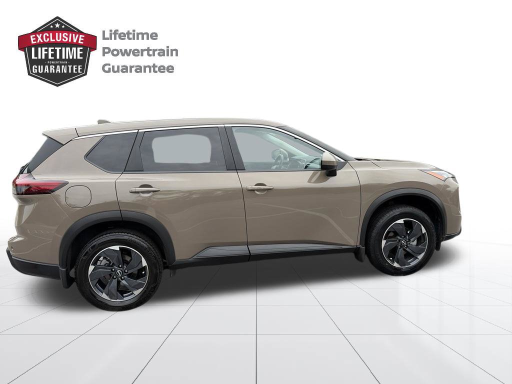 Certified 2025 Nissan Rogue SV FWD image 6