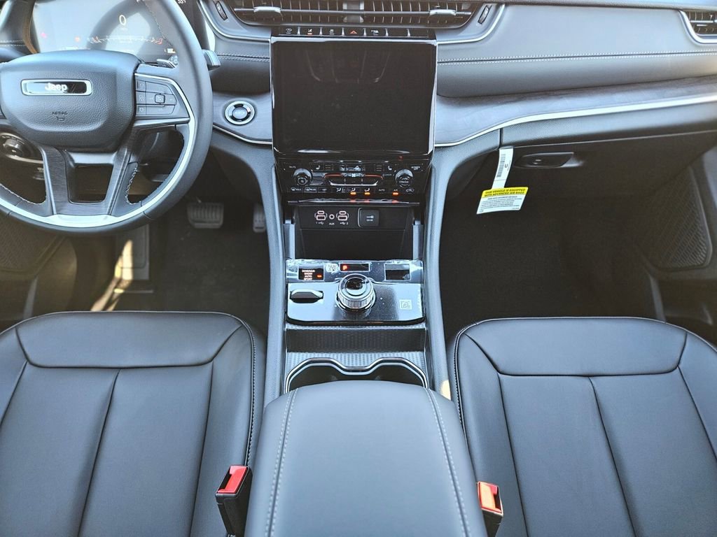 New 2025 Jeep Grand Cherokee Limited image 14