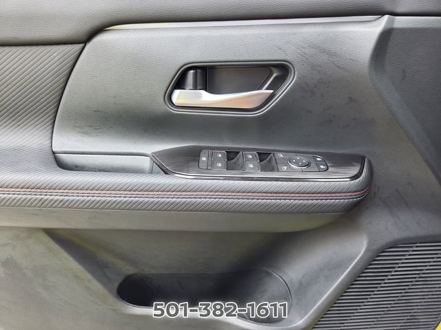 Used 2025 Nissan Kicks SR FWD image 26