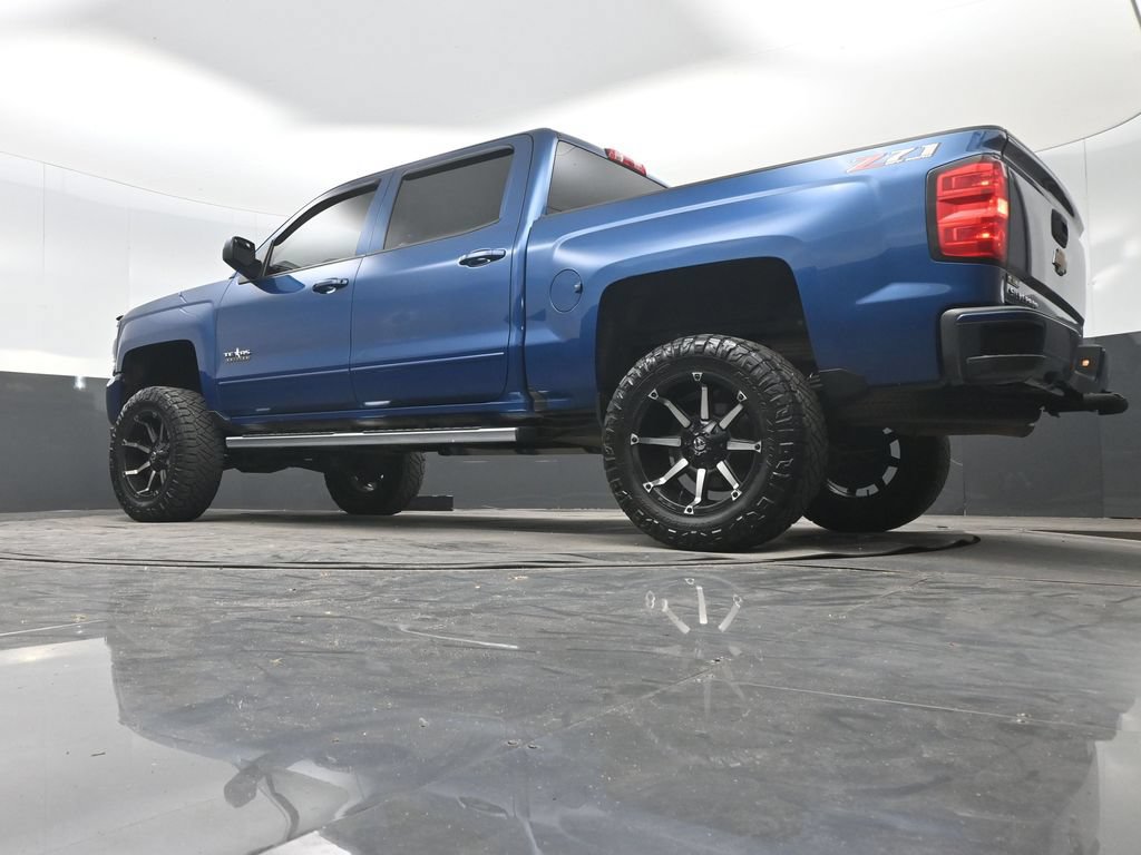 Used 2018 Chevrolet Silverado 1500 LT w/ Texas Edition AWD/4WD image 28