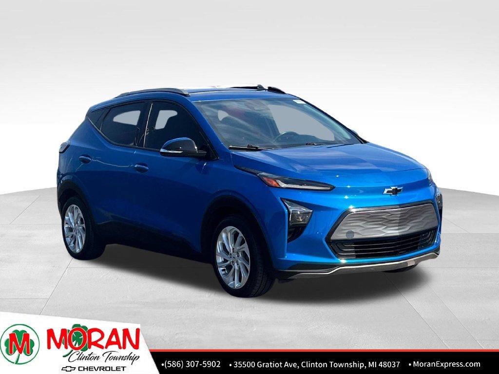 Certified 2023 Chevrolet Bolt EUV LT w/ Comfort Package FWD image 9