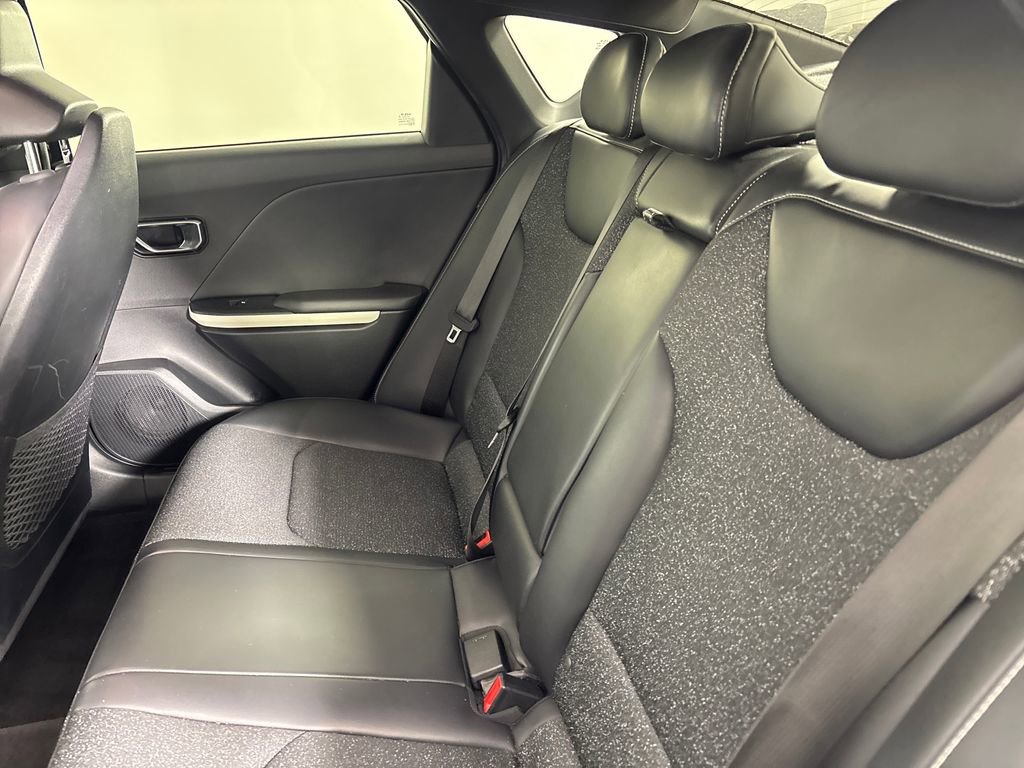 Used 2025 Kia K4 GT-Line image 29