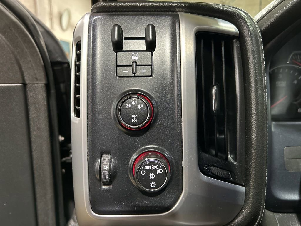 Used 2015 GMC Sierra 2500 SLE AWD/4WD image 19