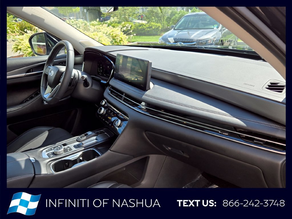Certified 2026 INFINITI QX60 Luxe w/ Cargo Package AWD/4WD image 17