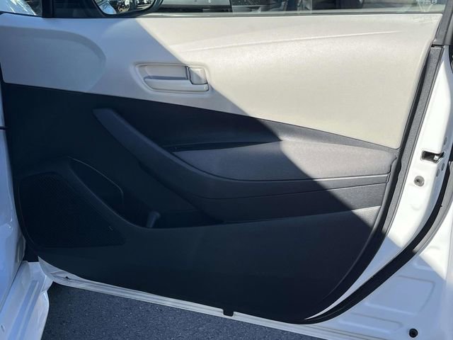 Used 2023 Toyota Corolla LE image 24