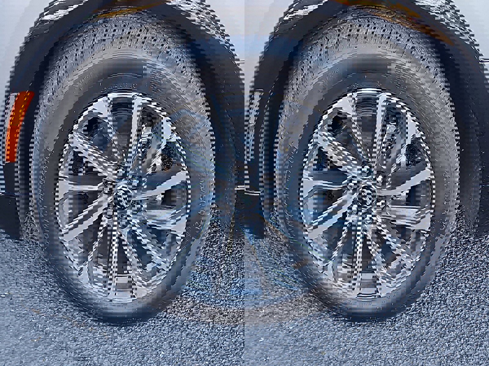 New 2025 Cadillac Lyriq Sport w/ LPO, Floor Liner Package image 9