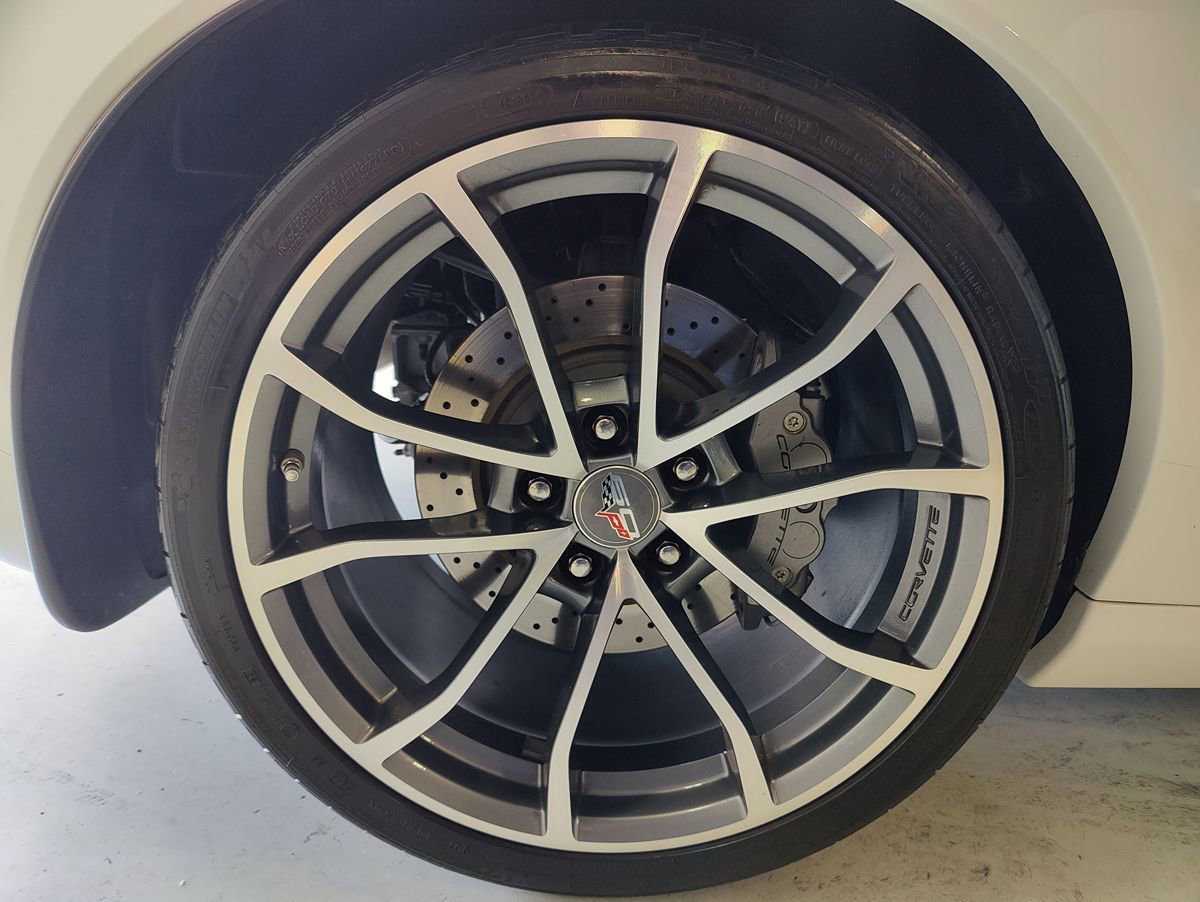 Used 2013 Chevrolet Corvette 427 image 27