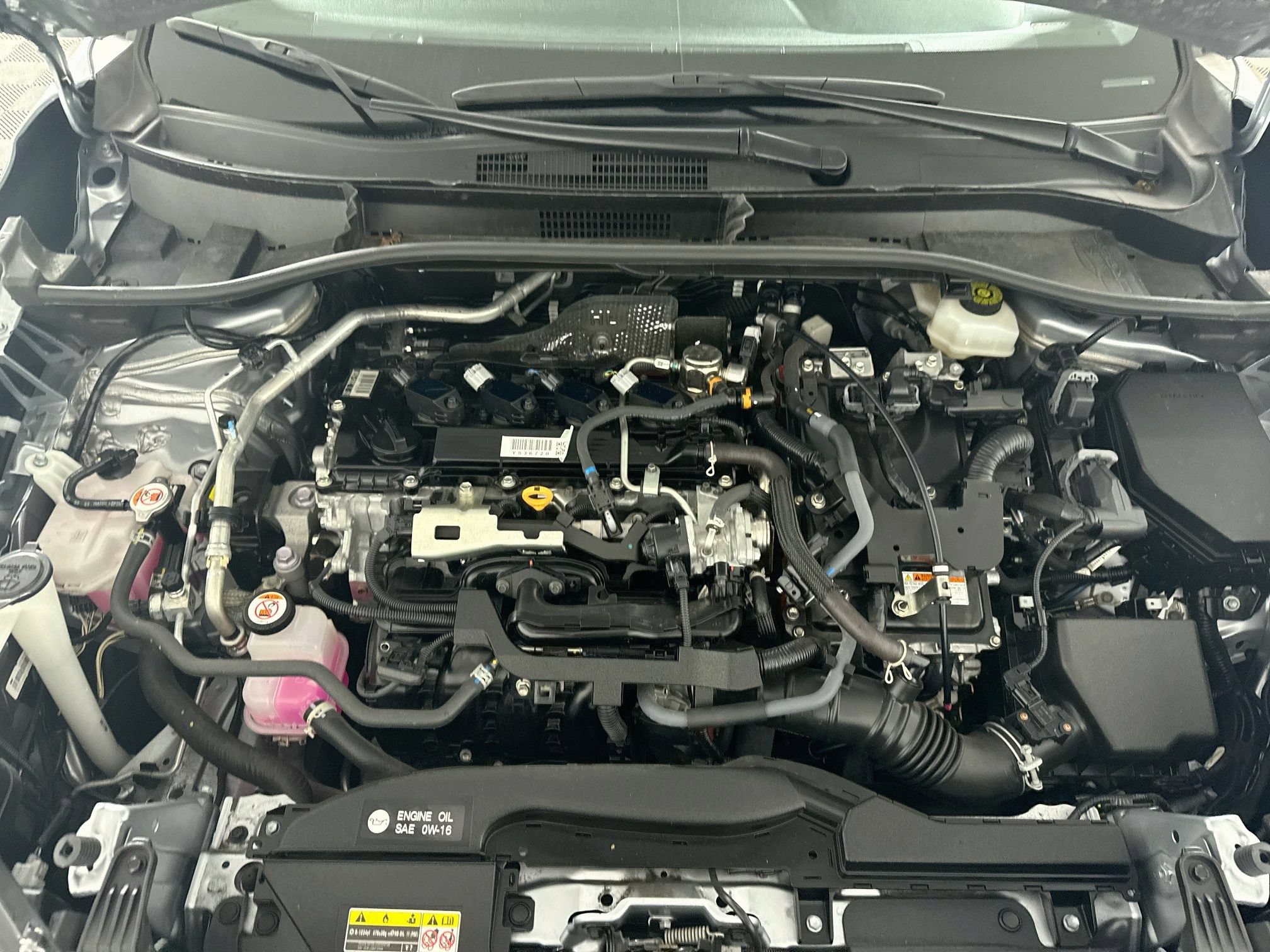Certified 2024 Toyota Corolla Cross AWD Hybrid w/ Moonroof Package image 10
