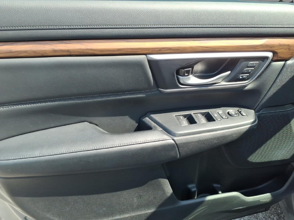 Used 2020 Honda CR-V Touring image 16