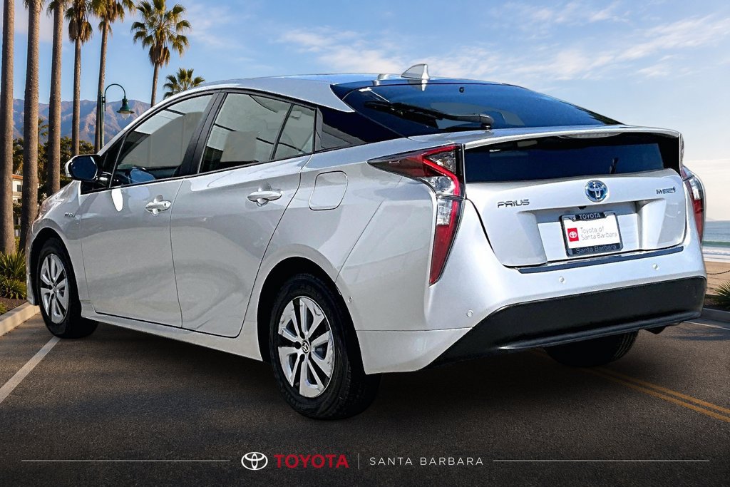 Used 2016 Toyota Prius Four w/ Advanced Technology Package FWD image 4