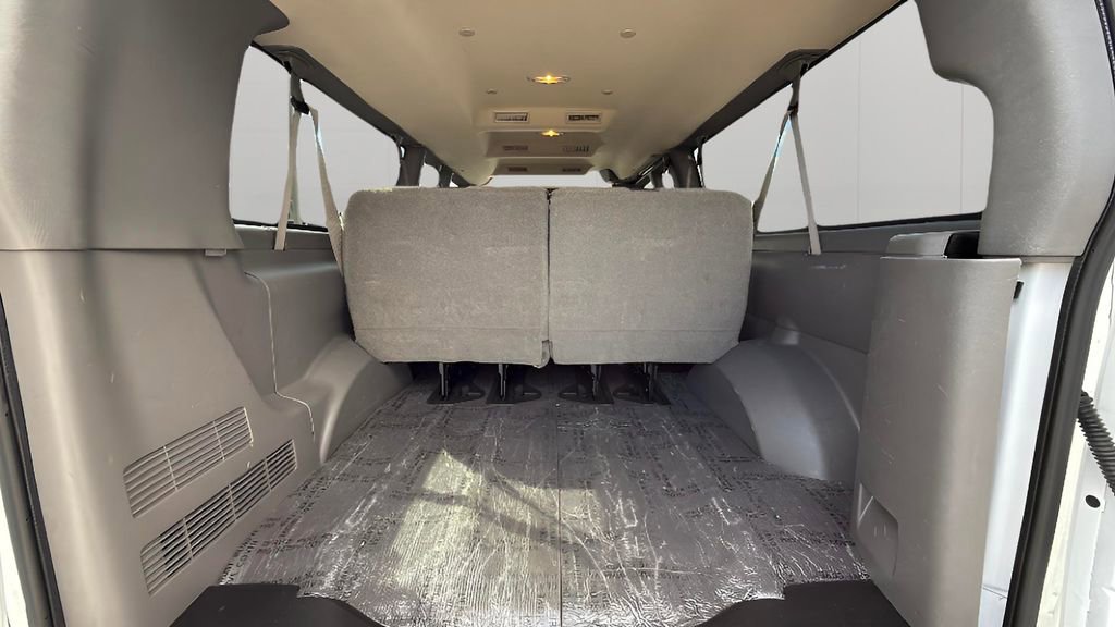 Used 2025 Chevrolet Express 3500 LT w/ LT Preferred Equipment Group image 27