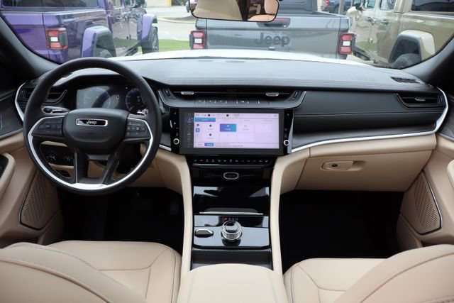 New 2026 Jeep Grand Cherokee Limited image 39