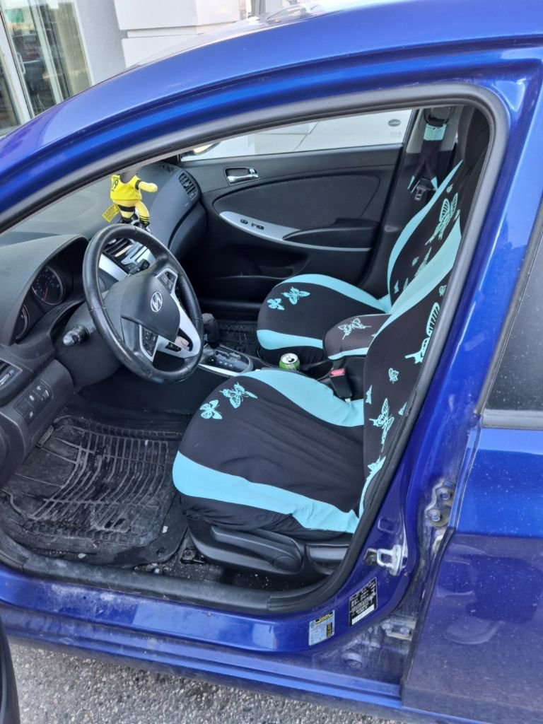 Used 2013 Hyundai Accent SE image 6