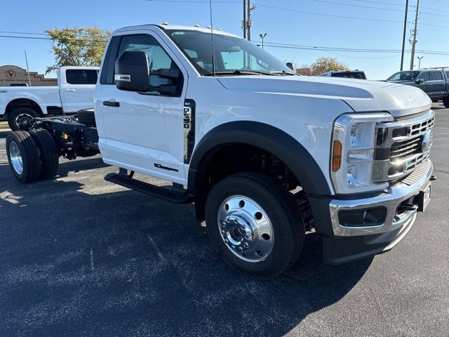 Used 2024 Ford F550 4x4 Regular Cab Super Duty w/ XLT Value Package image 3