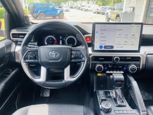 Used 2025 Toyota 4Runner TRD Off-Road Premium AWD/4WD image 18