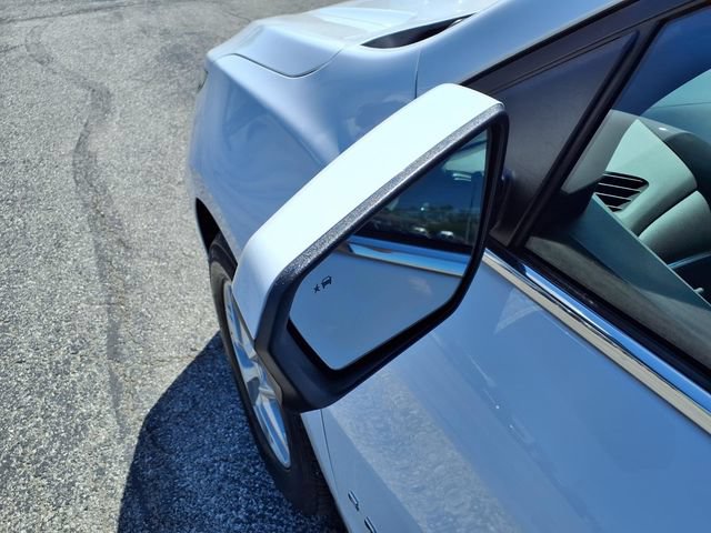 Used 2023 Chevrolet Equinox LT FWD image 40