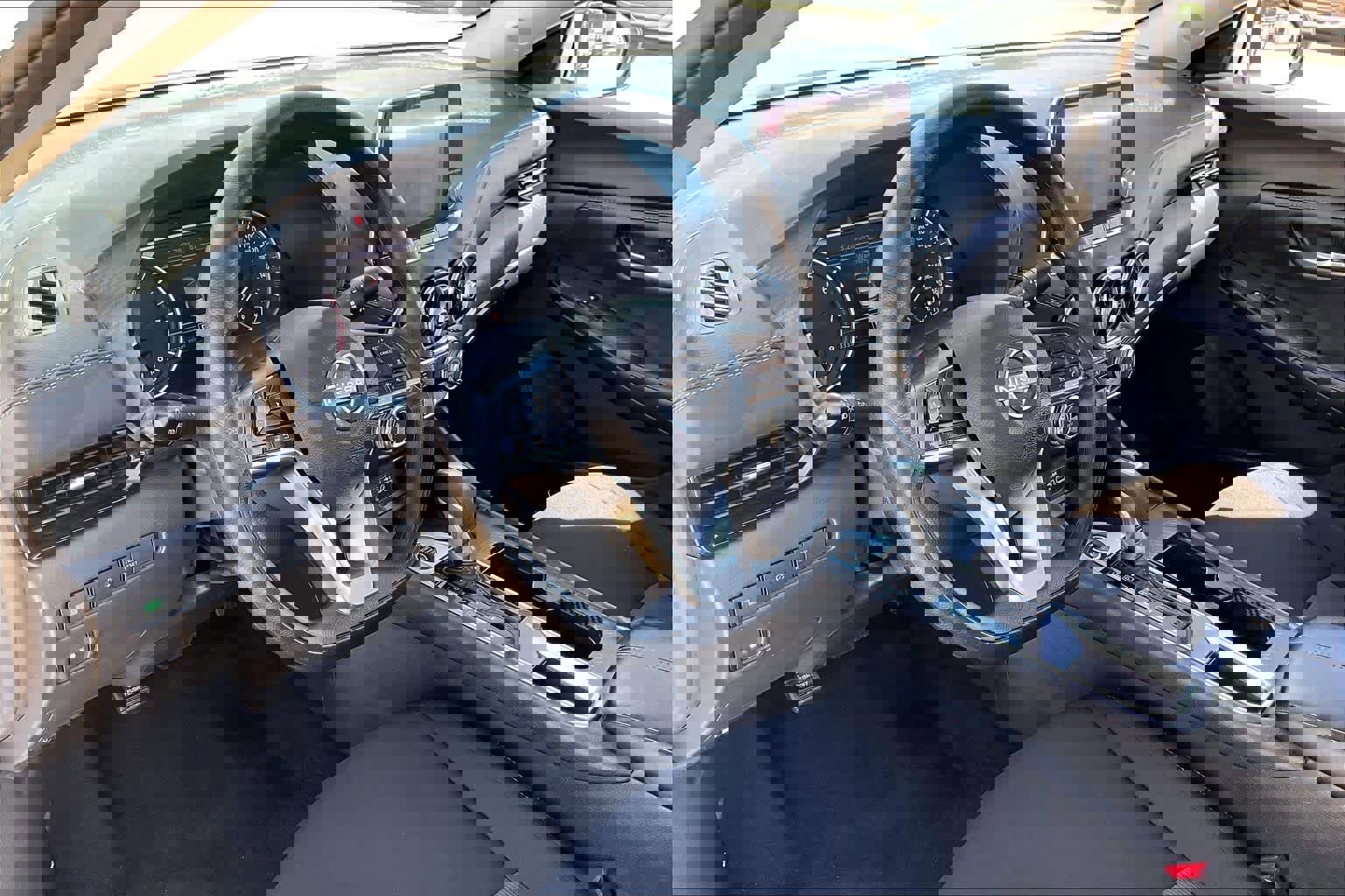 Used 2024 Nissan Sentra SV image 19