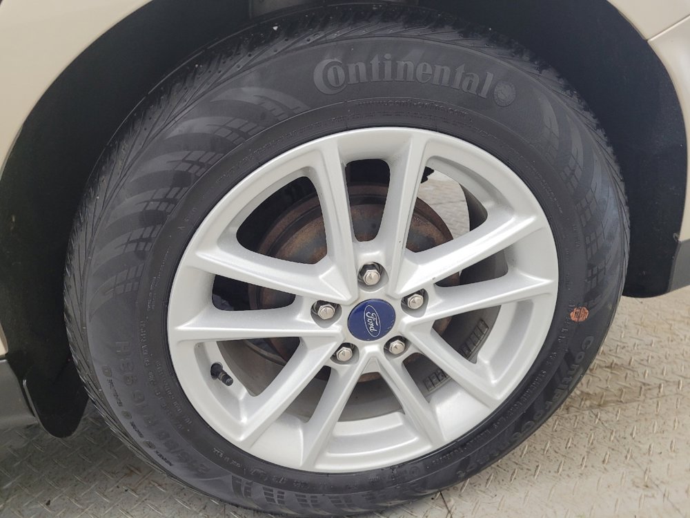 Used 2017 Ford Focus SE image 31