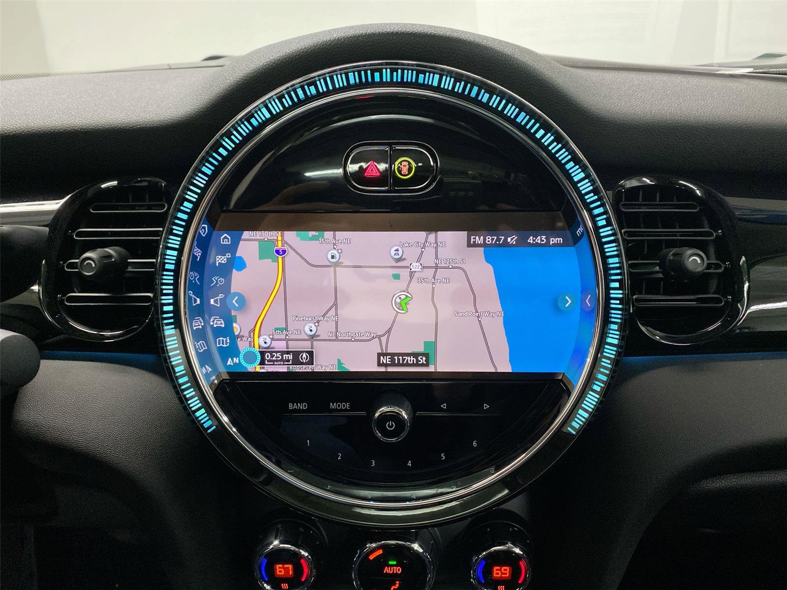 Certified 2023 MINI Cooper SE image 24